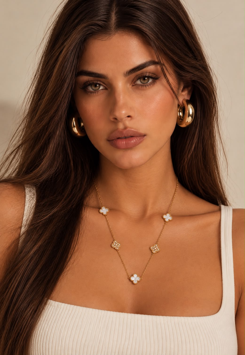 Collar tréboles blanco