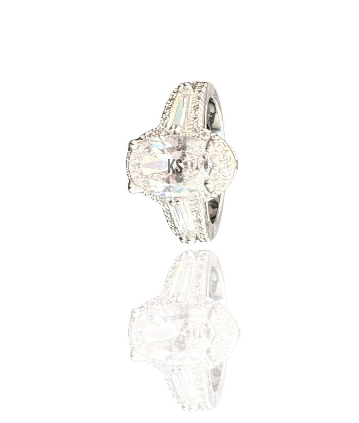 ANILLO TRONO DE LUNA